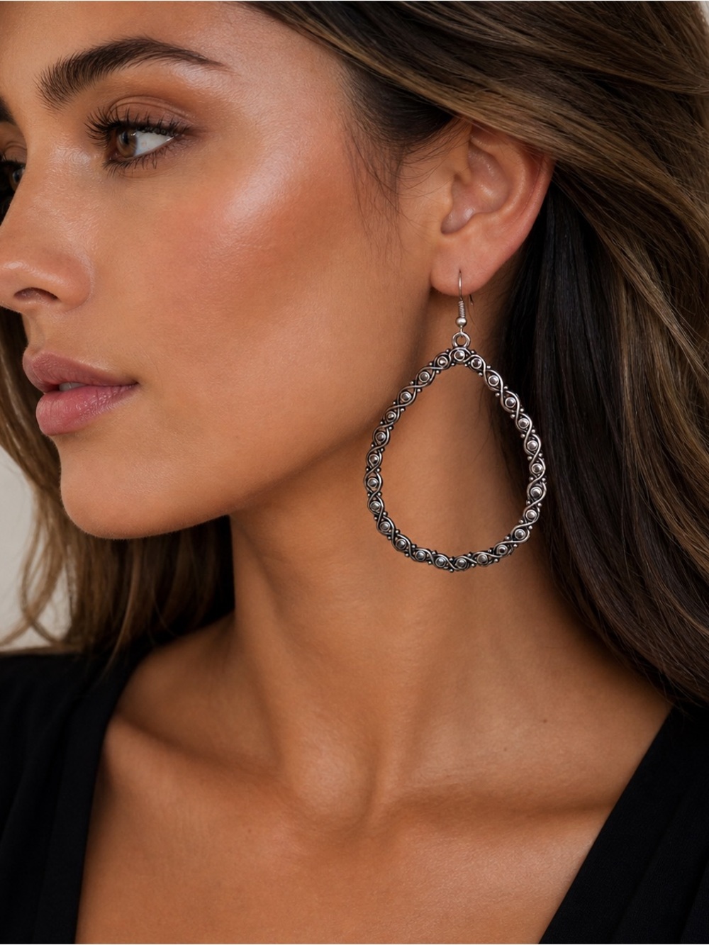 ✨ Galazy Gardens Silver Earrings – Statement Teardrop Sparkle ✨